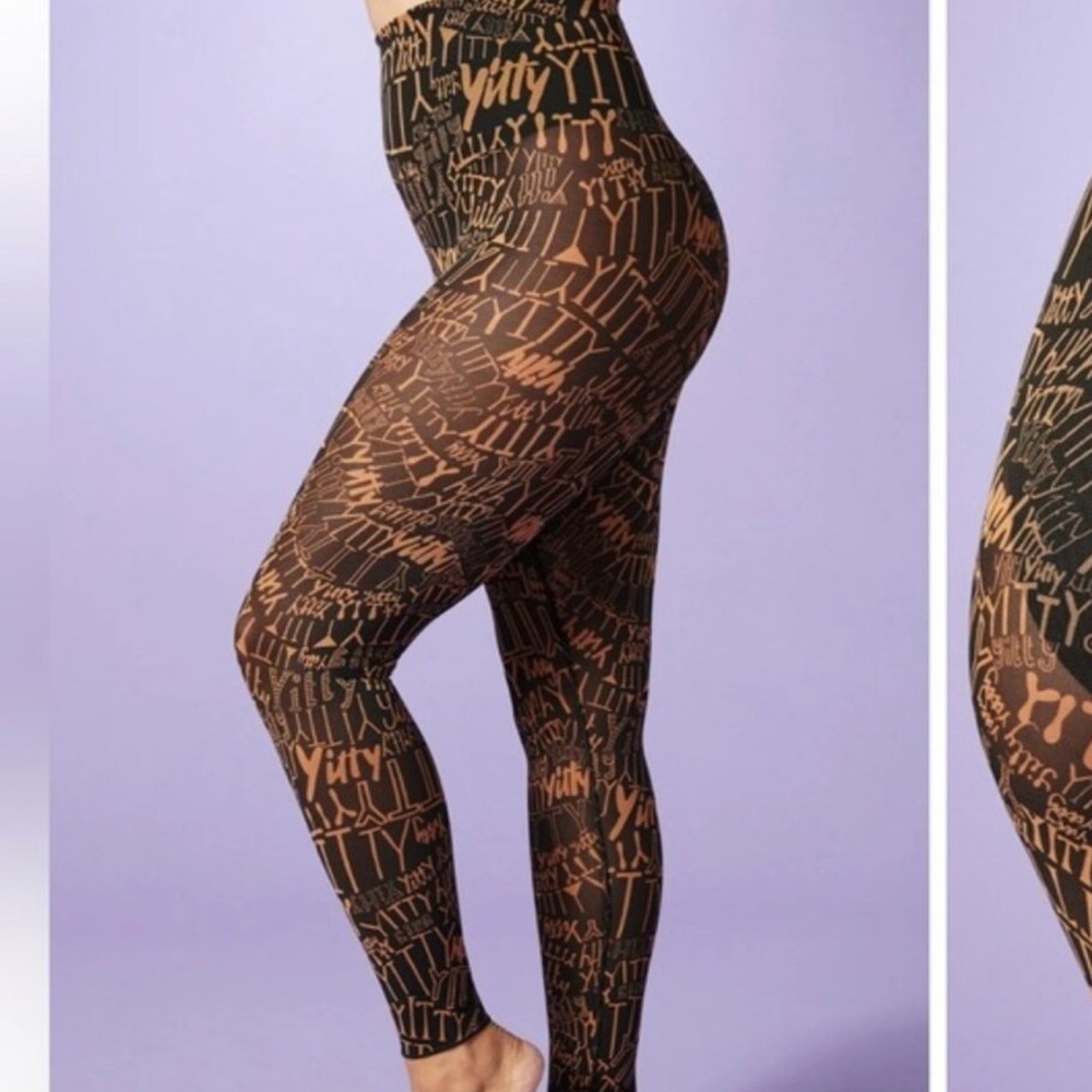 Fabletics/ Yitty legging, smoothing height waist legging, size M